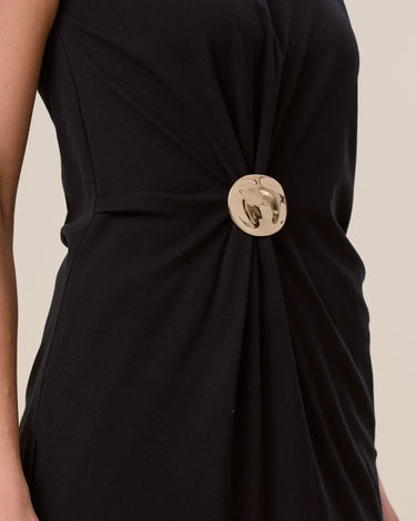 Gathered top & pants set with gold brooch