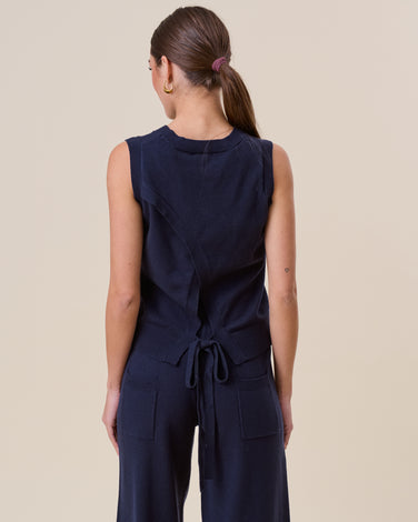 Open tie back knit top & pants set