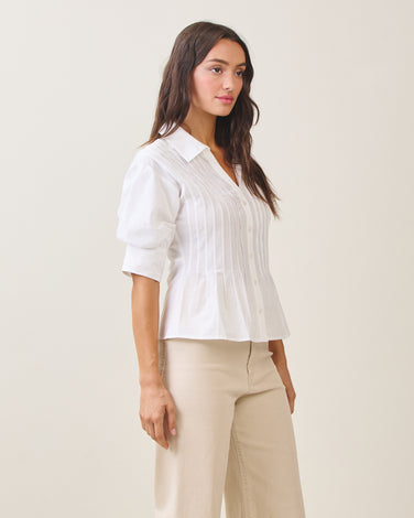 Short sleeve pinktuck shirt