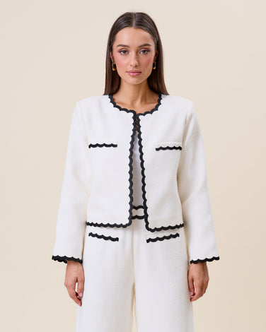 Contrast scalloped jacket