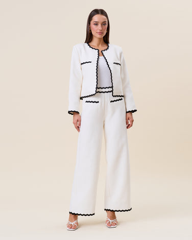 Contrast scalloped jacket