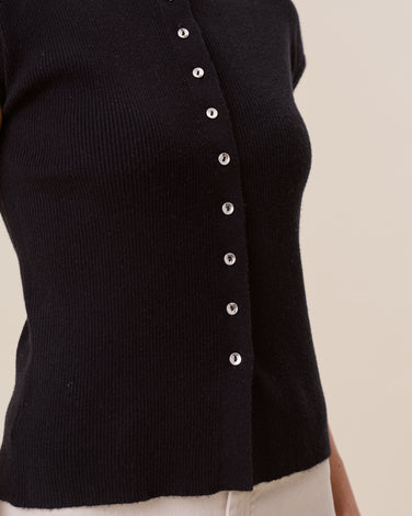 Button mockneck short sleeve knit top