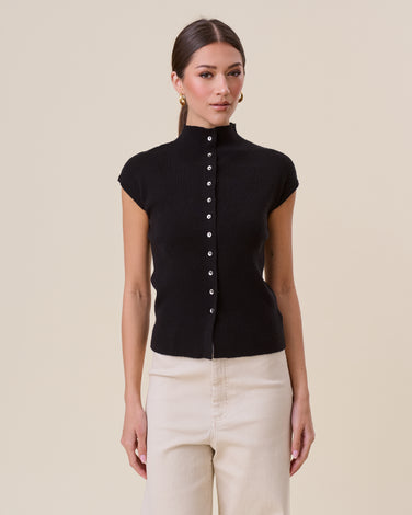 Button mockneck short sleeve knit top